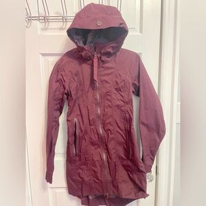 Women's Lululemon Hooded Jacket in Burgundy